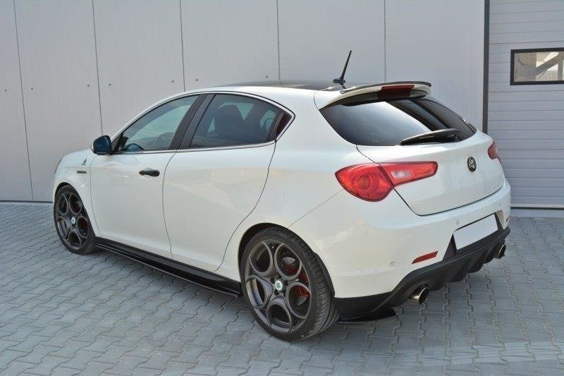 Maxton Design Alfa Romeo Giulietta Side Skirts Diffusers